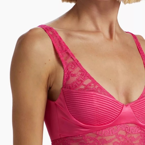 NWT Versace Runway Bralette Bustier Satin Lace Pink Size 2B/ 34B/ S - Picture 2 of 9